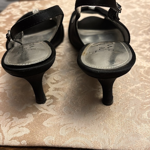 Beautiful satin open toe heels with rhinestone accent. - Picture 5 of 8